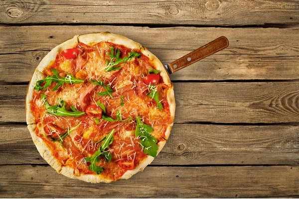 トマトでおいしいピザ ファーストフード — ストック写真