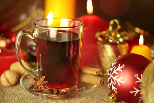 Tarçın Noel Süslemeleri Ile Mulled Şarap — Stok fotoğraf