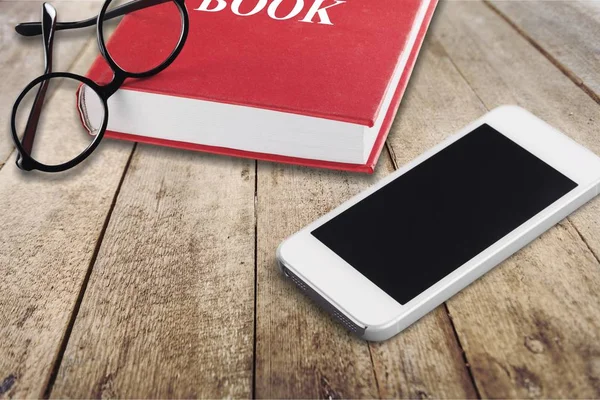 Smartphone Red Book — Stockfoto