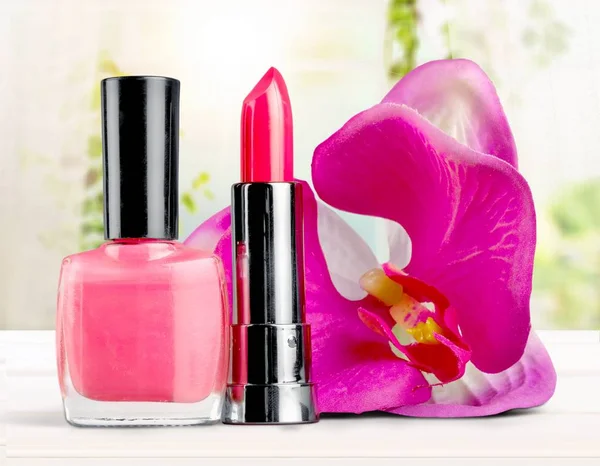 Rosa glänzender Lippenstift — Stockfoto