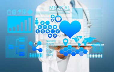 Tablet ve dijital simgeleri ile Doktor