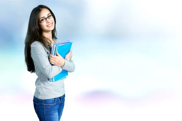 Estudante Menina Segurando Livros Sorrindo — Fotografia de Stock