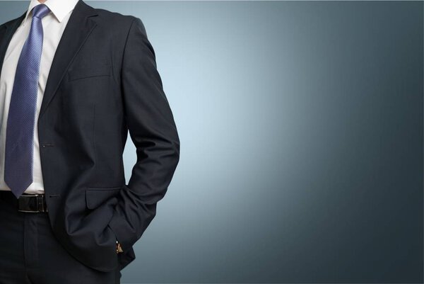 обрезанное фото бизнесмена
