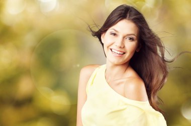 makyaj ile genç çekici kadın portresi 