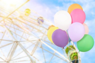 Parlak balonlar, parti dekorasyon demet