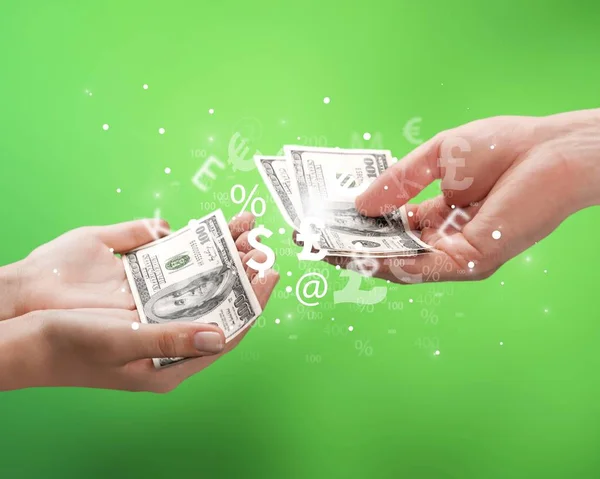 Руки с долларами — стоковое фото