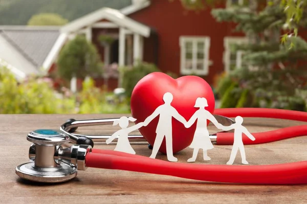 Medical Stethoscope Red Heart Family Model — Stock Photo, Image