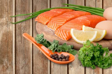 Taze somon lezzetine yakın çekim 