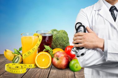 Taze meyve ve sebzeli doktor.