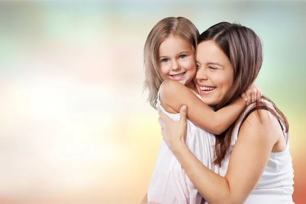 Feliz Abraço Mãe Filha — Fotografia de Stock