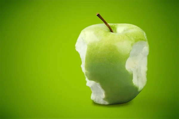 Κοντινό Πλάνο Του Φρέσκου Πράσινου Μήλου Δαγκωματιές — Φωτογραφία Αρχείου