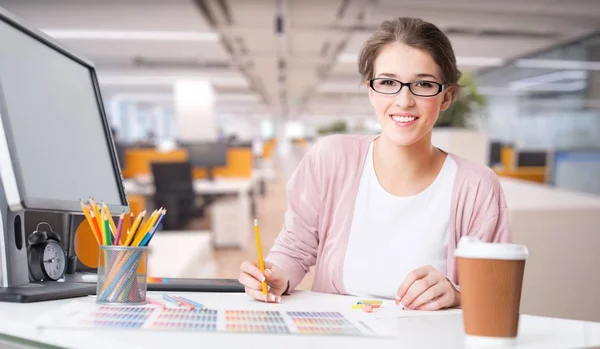 Artista Dibujando Algo Tableta Gráfica — Foto de Stock