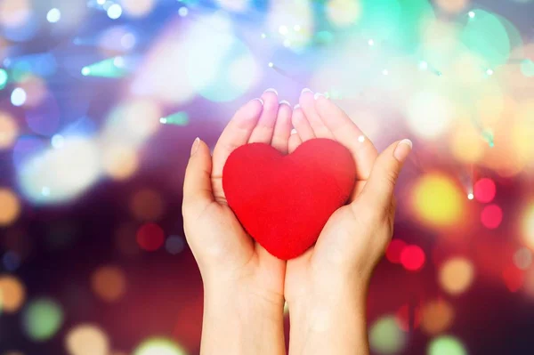 Frauenhände Mit Rotem Herz Charity Konzept — Stockfoto
