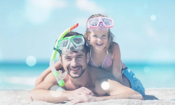 Glücklicher Vater Und Tochter Strand — Stockfoto