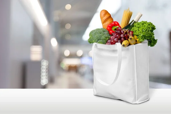 Shopping bag with grocery products