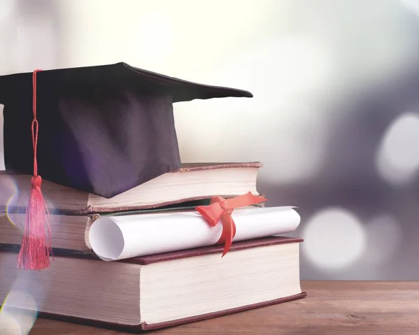 Sombrero Graduación Libros Diploma — Foto de Stock