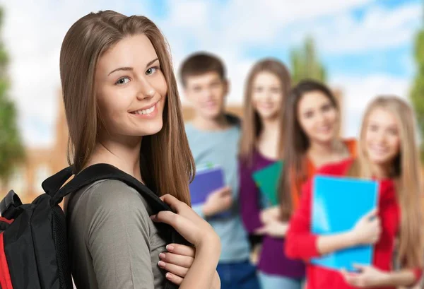 Groep Studenten Met Boeken Glimlachend Camera — Stockfoto