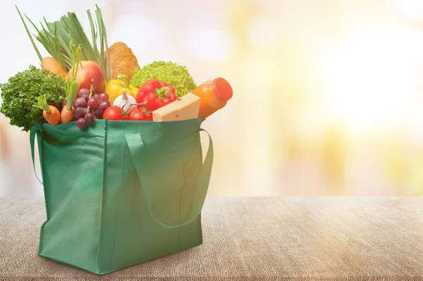 Shopping bag with grocery products