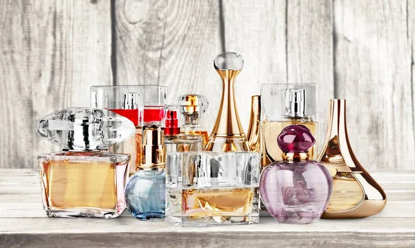 Perfumes Aromáticos Botellas Vista Cerca — Foto de Stock