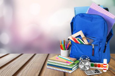 Okul sırt çantası ile Kırtasiye, Okul arka plan için geri