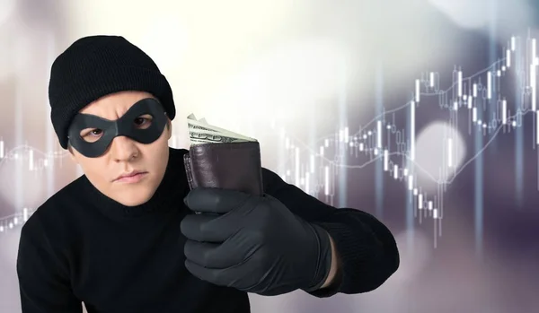 Dieb Hält Geldbörse Mit Geld Der Hand — Stockfoto