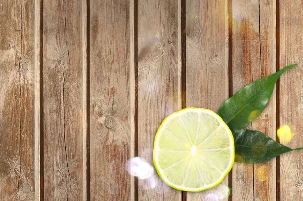 Lime Leaves Wooden Background — Stockfoto