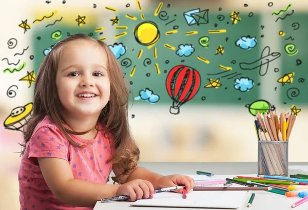 Cute Little Girl Drawing Paints — Stock Photo, Image