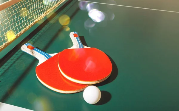 Bordtennis Racketar Och Bollen — Stockfoto