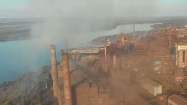 Endüstriyel Tesis lüle City yakınındaki ile hava görünümünü. Sanayi Bölgesi