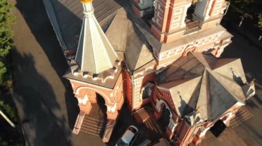 Ukrayna Hıristiyan Kilisesi yer gri sanayi City hava görünümünü