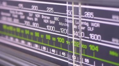 Analog Radyo arama sıklığını Vintage alıcı ölçeğini ayarlama