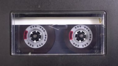 Ses kaset ses kayıt cihazı oynama ve Rotates güvertesine eklenir