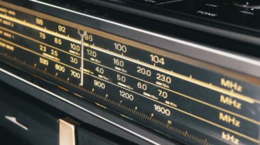 Analog Radyo arama sıklığını Vintage alıcı ölçeğini ayarlama