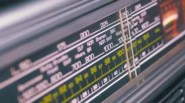 Analog Radyo arama sıklığını Vintage alıcı ölçeğini ayarlama