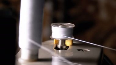 İplik, Vintage Dikiş Makinesinde Bir Soygunda Yara