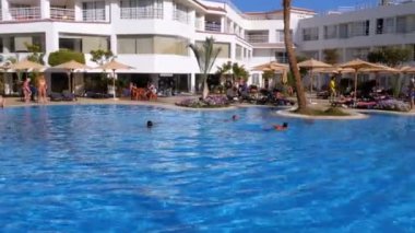 Mısır Resort bir otelde Mavi Su ile Yüzme Havuzu