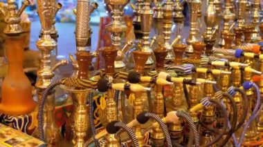 Çeşitli Nargile mısır'da bir Arap Hediyelik Mağaza Ekranda Satılmaktadır
