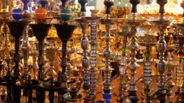Çeşitli Nargile mısır'da bir Arap Hediyelik Mağaza Ekranda Satılmaktadır