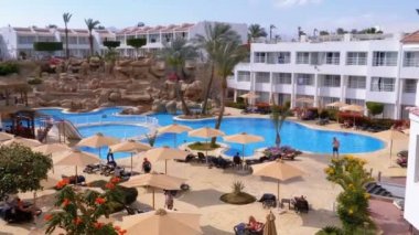 Mısır Resort bir otelde Mavi Su ile Yüzme Havuzu
