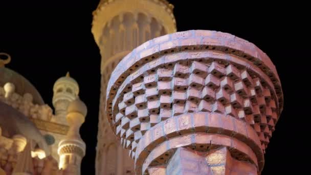 Mezquita Sahaba en el antiguo mercado por la noche. Egipto, Sharm el Sheikh — Vídeo de stock