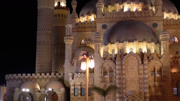 Sahaba Mosque in the Old Market at Night. Egypt, Sharm el Sheikh — Stock Video