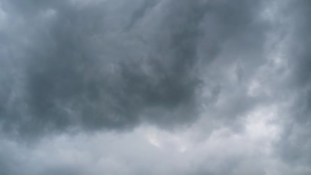 Fırtına Bulutları Gökte Hareket Ediyor, Zaman Çizelgesi. — Stok video