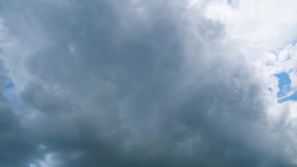 Awan bergerak mulus di Langit Biru. Waktu jeda — Stok Video