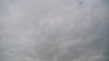 Fırtına Bulutları Gökte Hareket Ediyor, Zaman Çizelgesi.