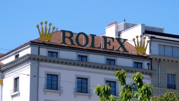 La famosa tienda de letreros relojes Rolex . — Vídeo de stock