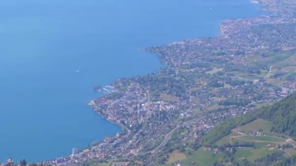 Panoramiczny widok z góry Rochers de Naye nad Jeziorem Genewskim, Montreux, Szwajcaria — Wideo stockowe