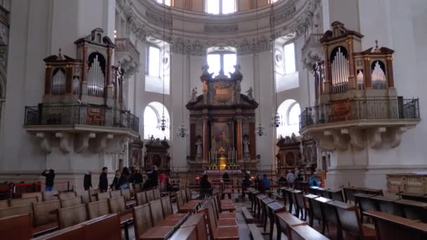 ザルツブルクの大聖堂, オーストリア.ローマカトリック大聖堂、インテリア. — ストック動画