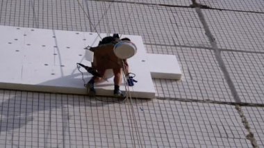 Stil köpük kullanarak Eski Yüksek Binaların Endüstriyel Tırmanma İzolasyonu