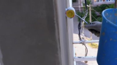 Endüstriyel Primers Binalar Duvarı Patenli. Yavaş Hareket