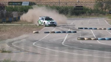Asphalt Pisti 'nde Otomobil Ralli Şampiyonası. Patinaj, Kayıp Kontrol. Yavaş Hareket